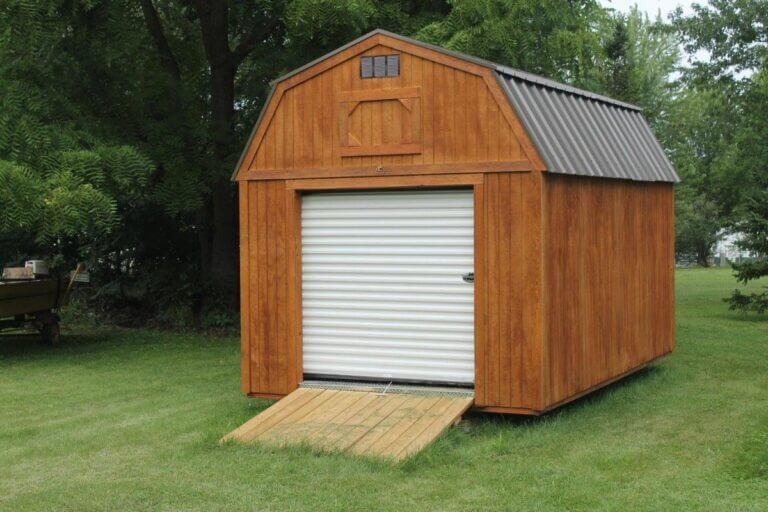 Front of outdoor barn