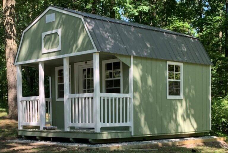 Front of cabin with porch