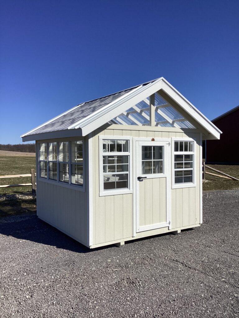 Greenhouse: 10' x 10'