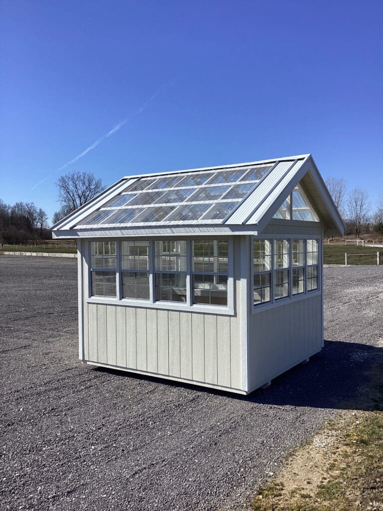 Greenhouse: 10' x 10'