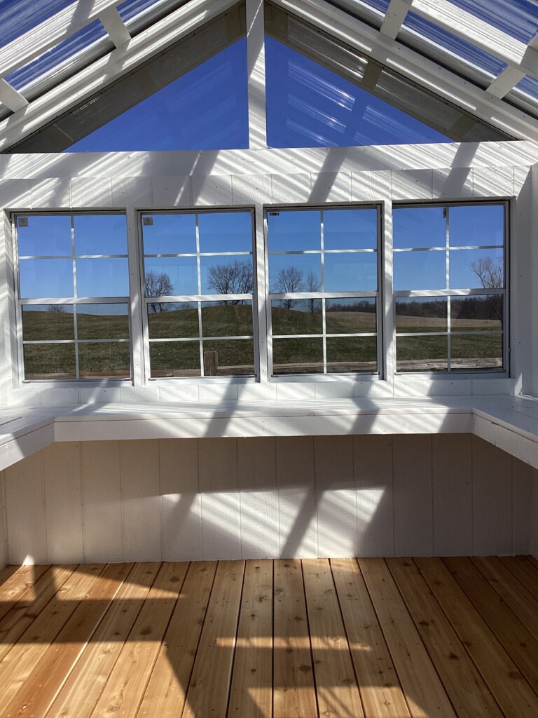 Greenhouse: 10' x 10'